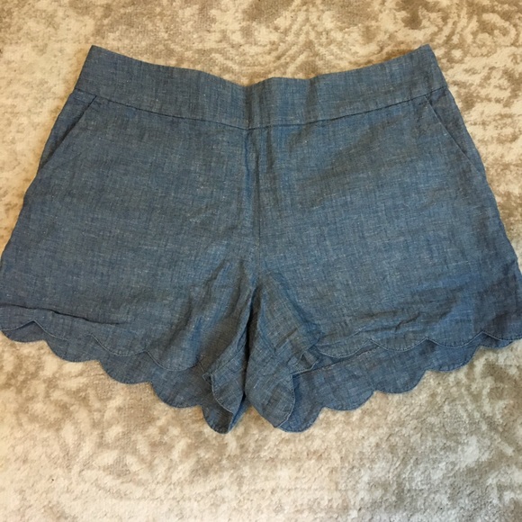 LAST CALL! LOFT Scalloped Hem Chambray Shorts - Picture 3 of 7
